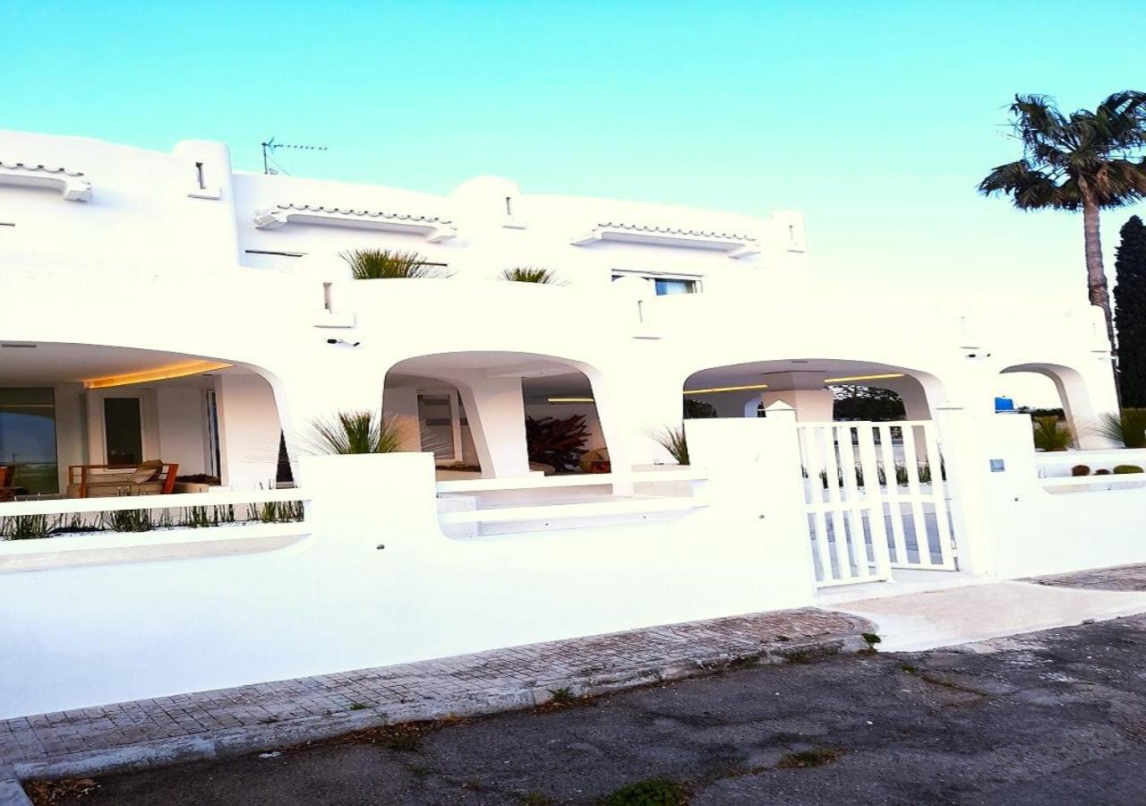 B&B Valentino Luxury Rooms By Salentolimit Porto Cesareo Dış mekan fotoğraf